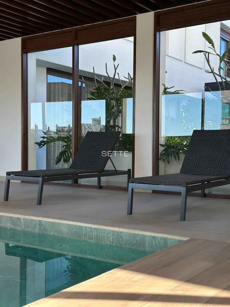 i2264b6gz872M_61697a5f190c536