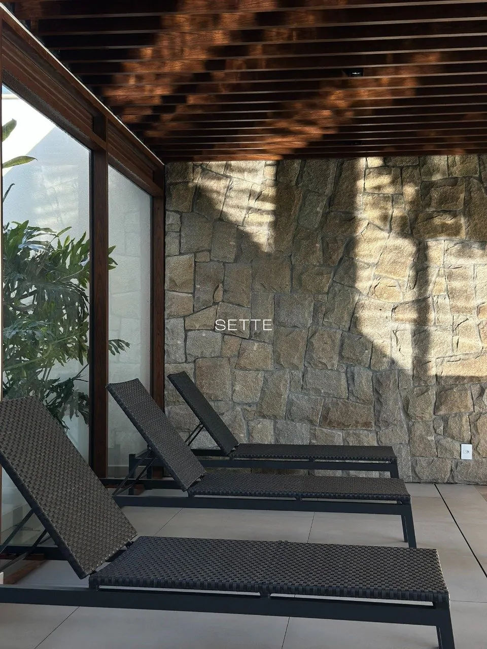 i2264b6gz872M_61697a5f247efa4