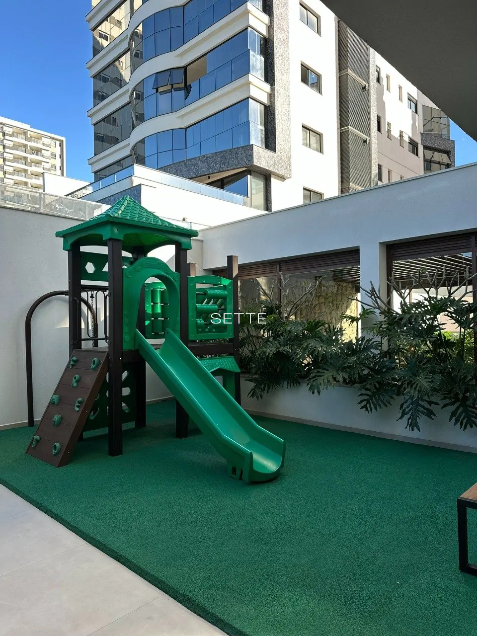 i2264b6gz872M_61697a5f340da36