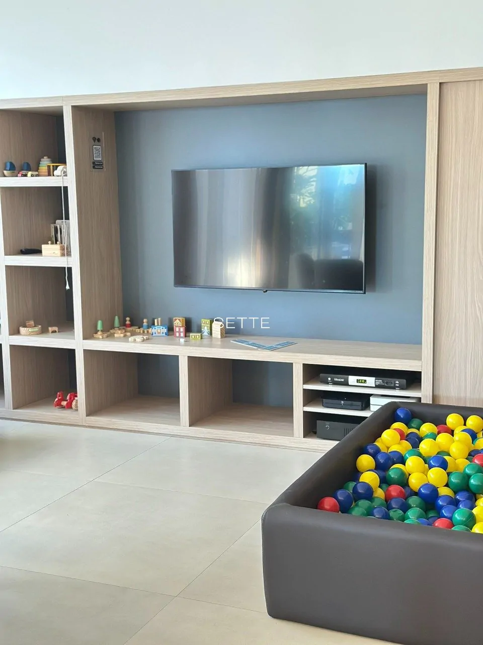 i2264b6gz872M_61697a5f3a5f651