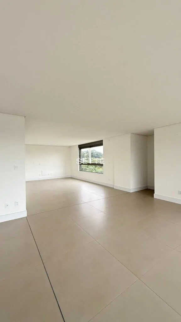 i4ff6E83GPV32UF2D32KG_968ee93e5574cc