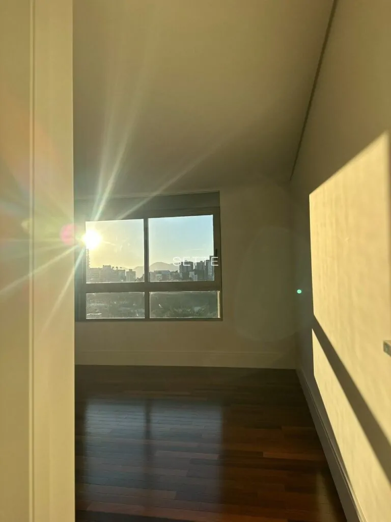 i4h5k25v52H_1268ee9a4a67c9c