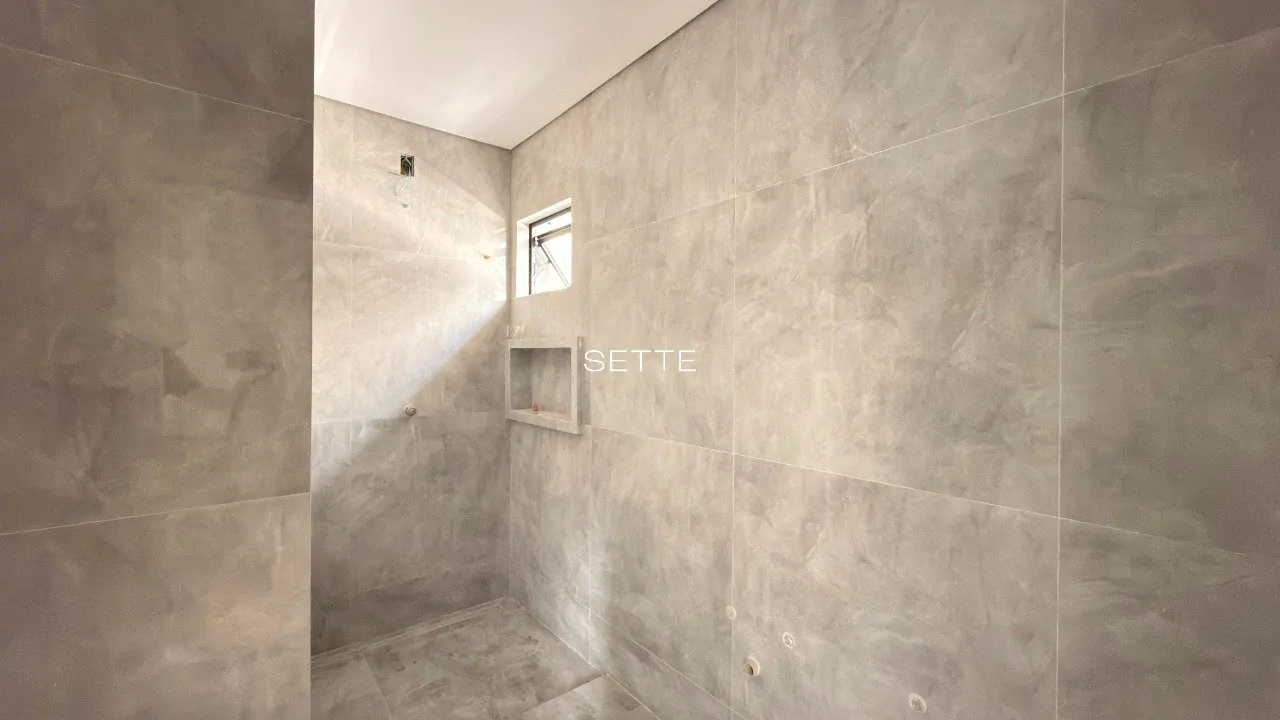 i4su2798KL322d_626981fcfdd3b14