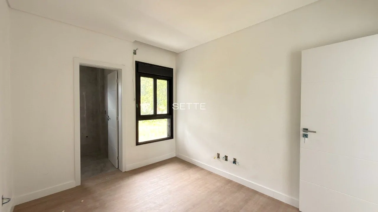 i4su2798KL322d_626981fd0ab1b84