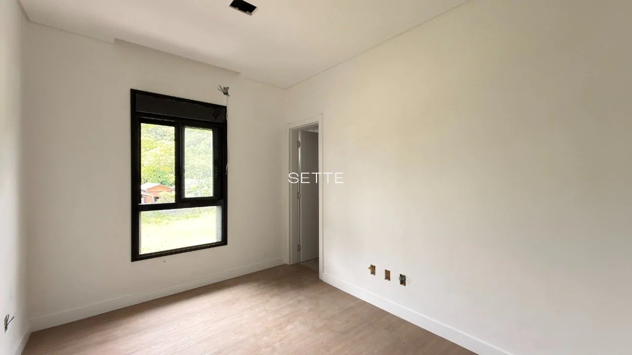 i4su2798KL322d_626981fd1317e8c