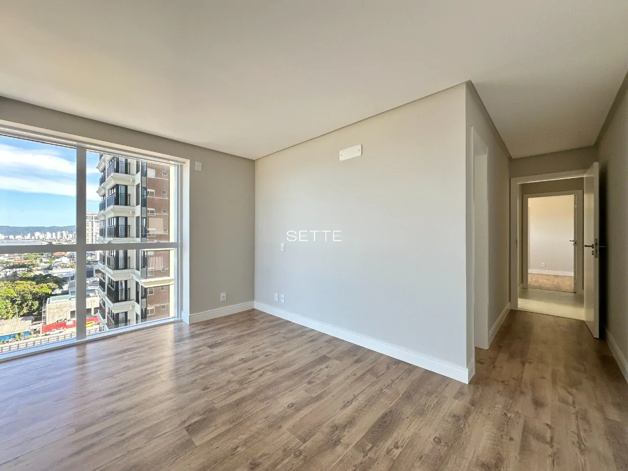 i561B_39693c5b49be7e8