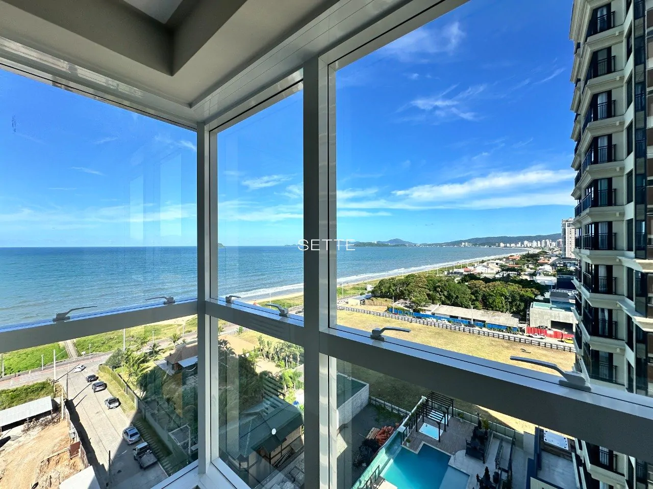 i561B_39693c5b4cd4b18