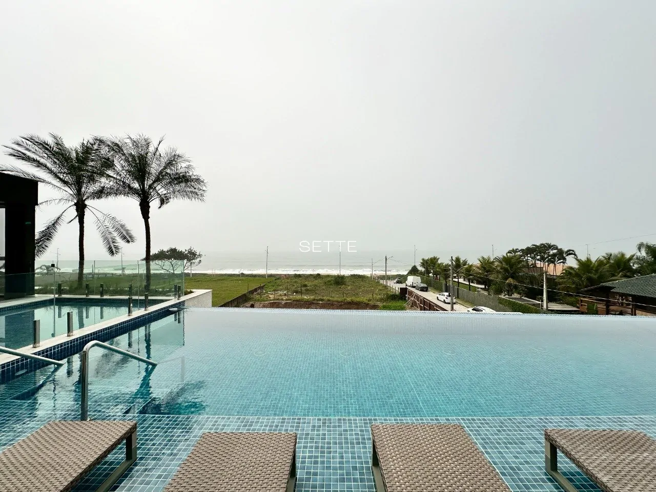 i561B_39693c5bc8b5039