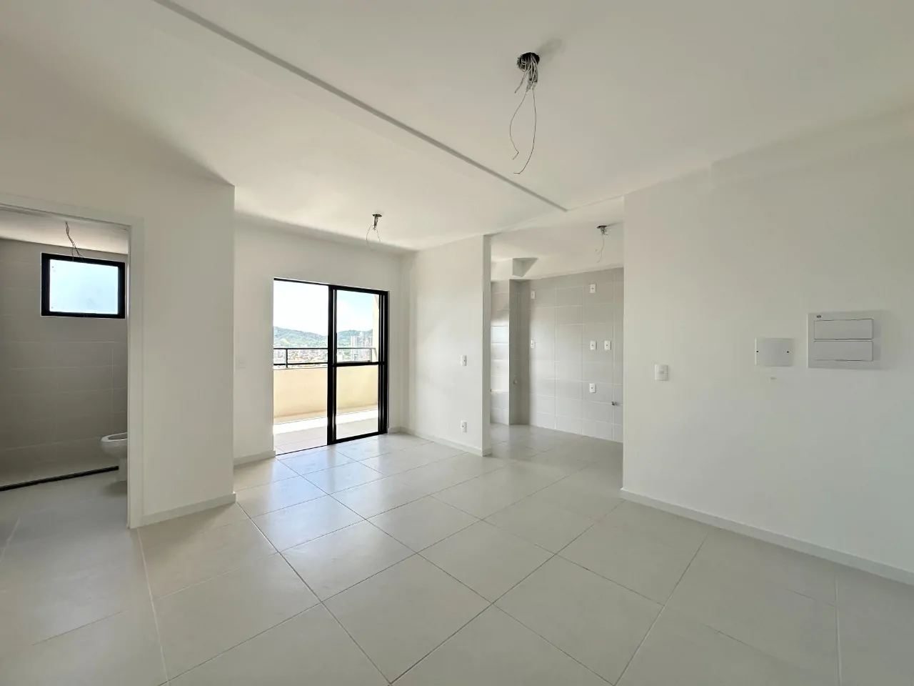 i5D1t2I91831t_37693c3f4378453