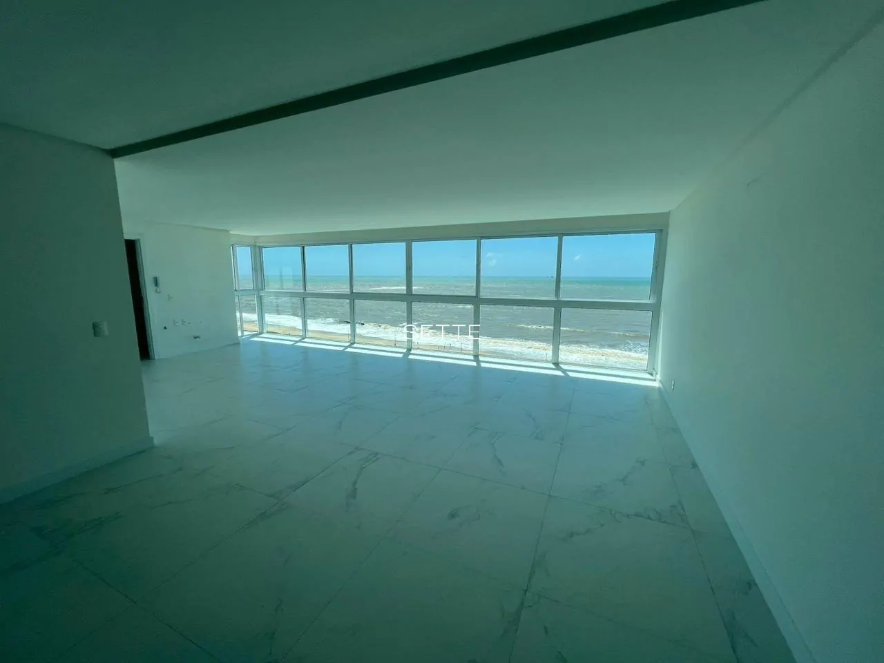 i6NI23Qy_65699efda6af209