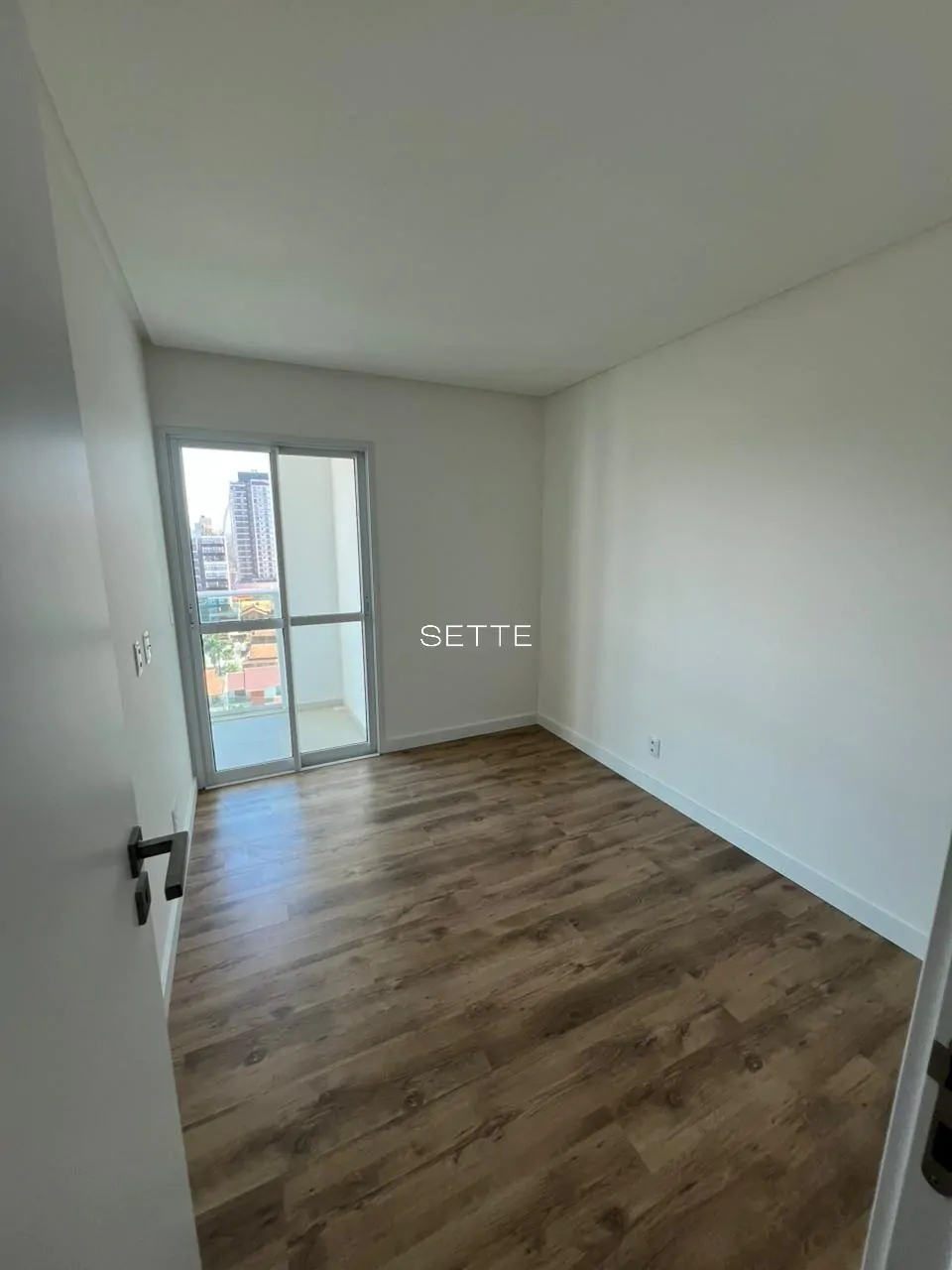 i6NI23Qy_65699efdb8143dc