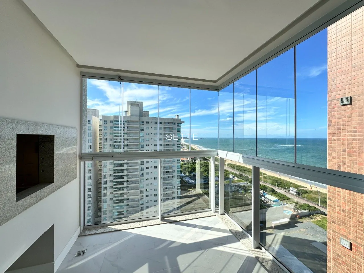 i6le5W6cm_40693c59cdc7fe2