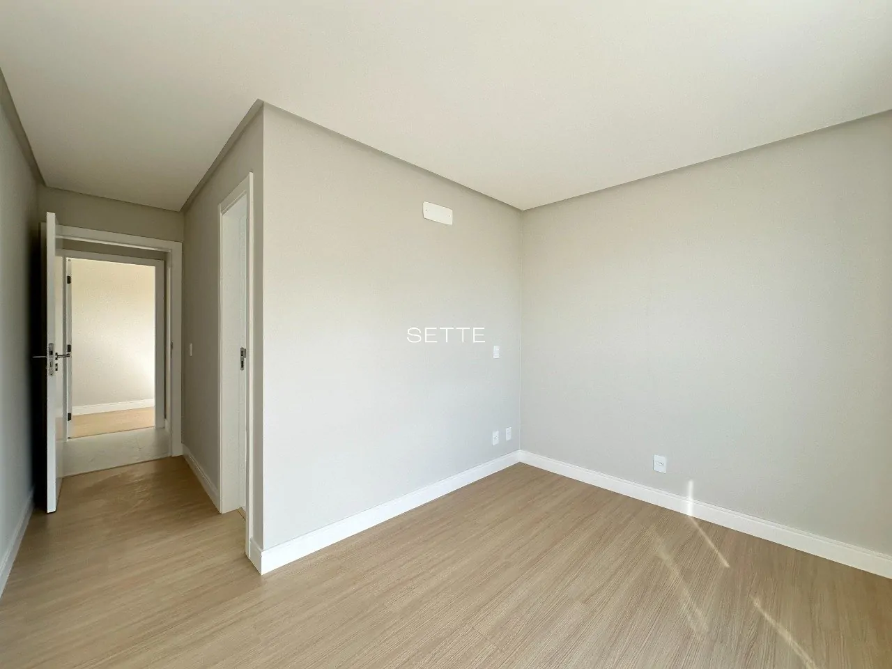 i6le5W6cm_40693c59d614c19