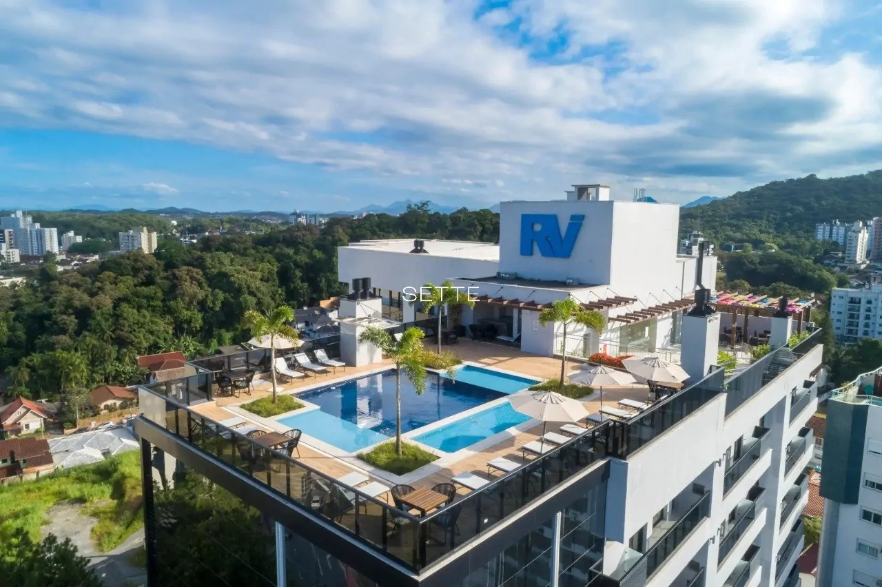 i7MU22Lis7Pc6XfP3_486968f47a4cce3