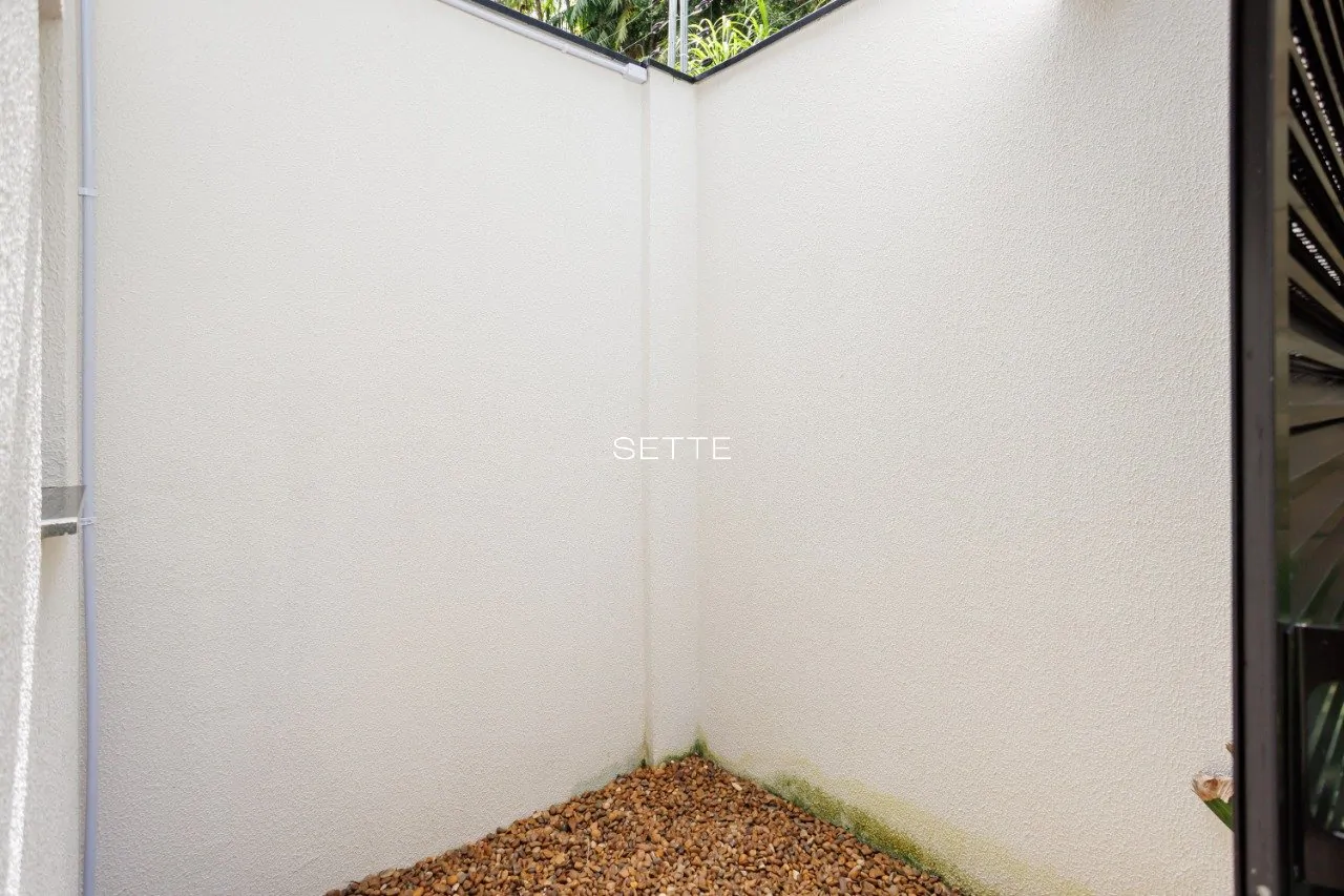 iD9n9S12juvmz2_1568ee9f1d353e3