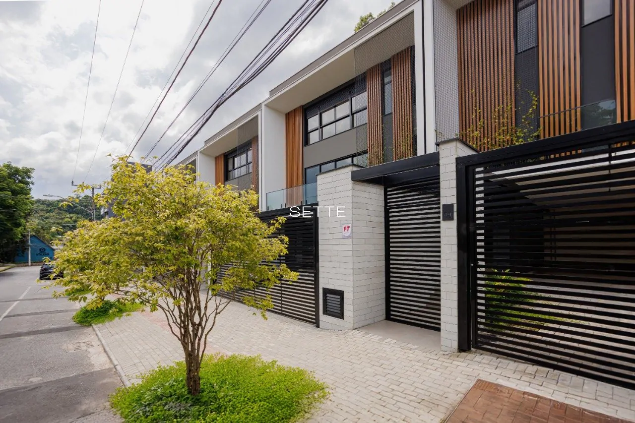 iD9n9S12juvmz2_1568ee9fecb4b32