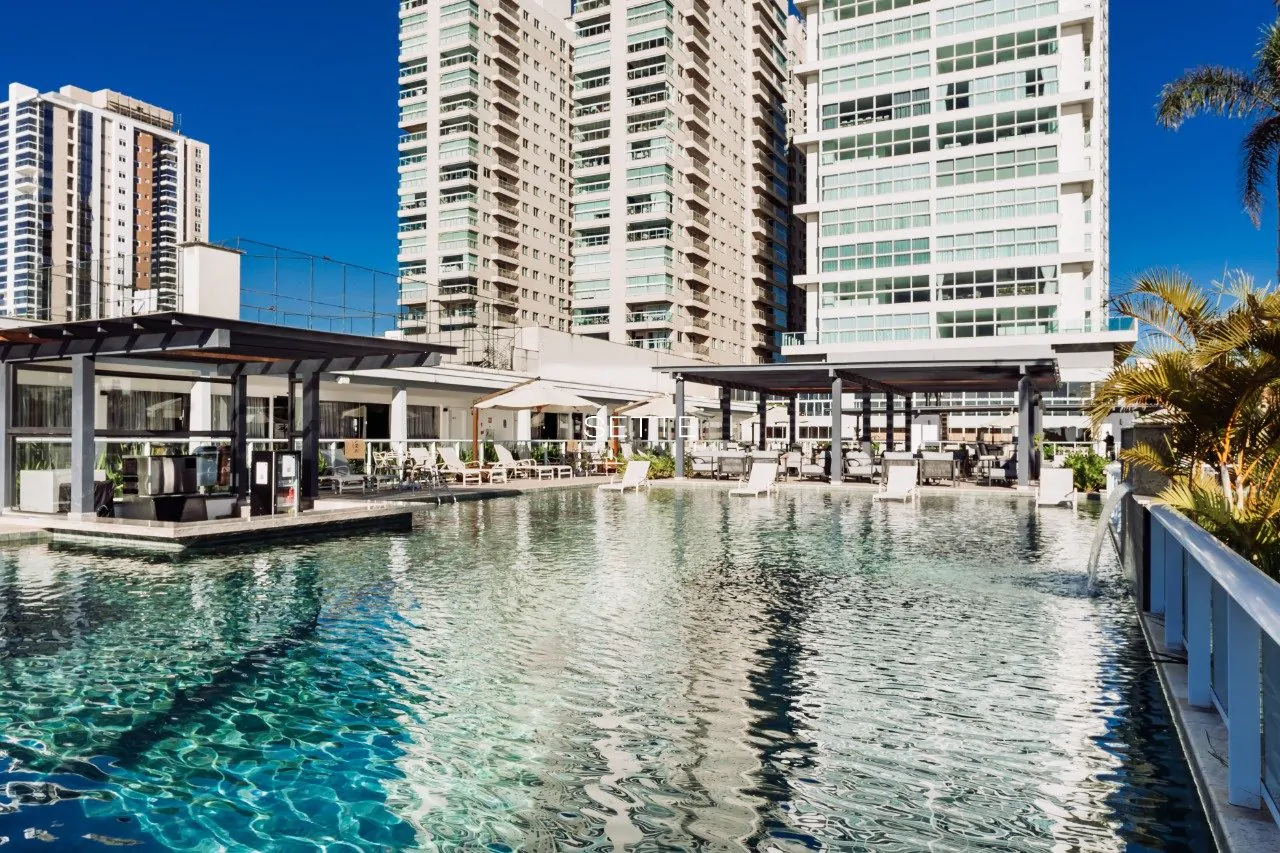 iRz3CC8s7115377_3068eeb674a3f32