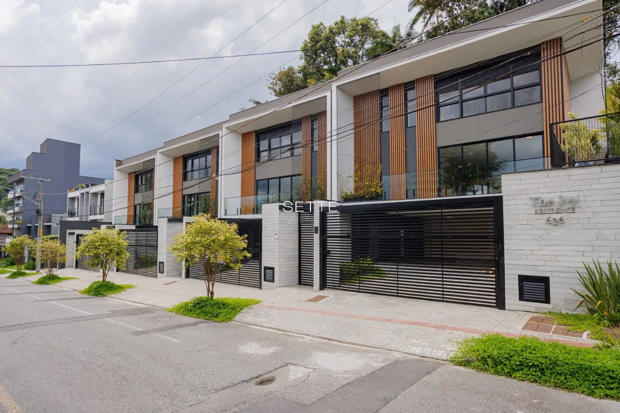 ie8696rY7m4A15B_1768eea1bc66400