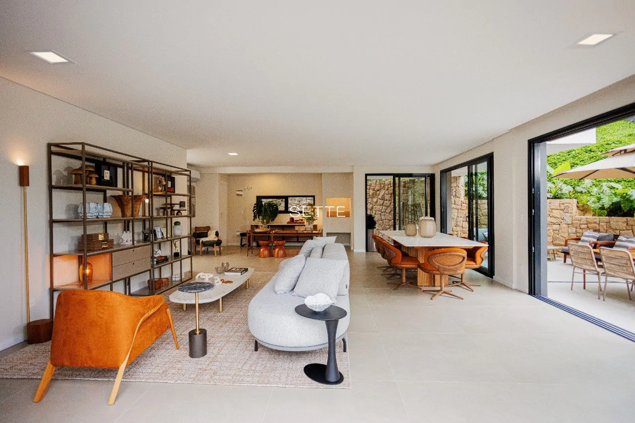 ie8696rY7m4A15B_1768eea2c542a2c