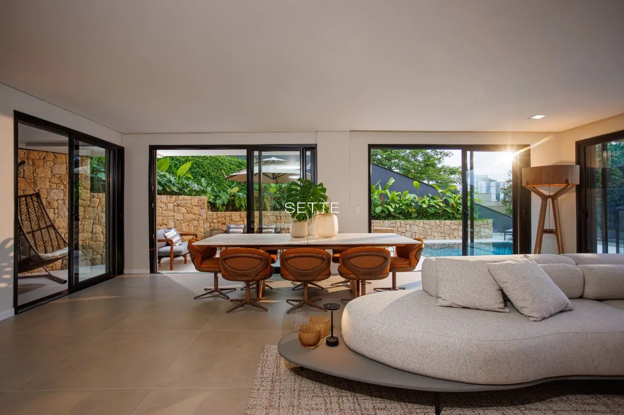 ie8696rY7m4A15B_1768eea31cec52c