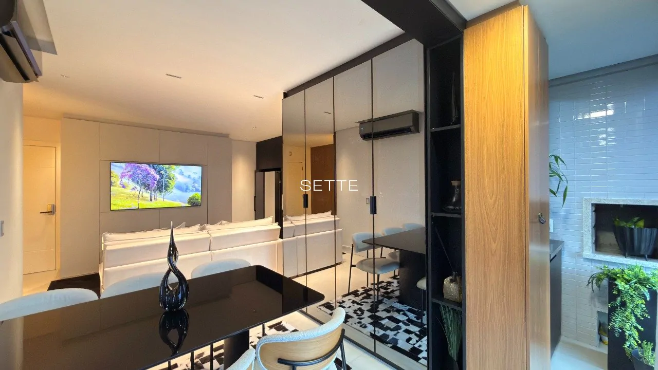 il7OG14B95X8kB5_486968f33879fab