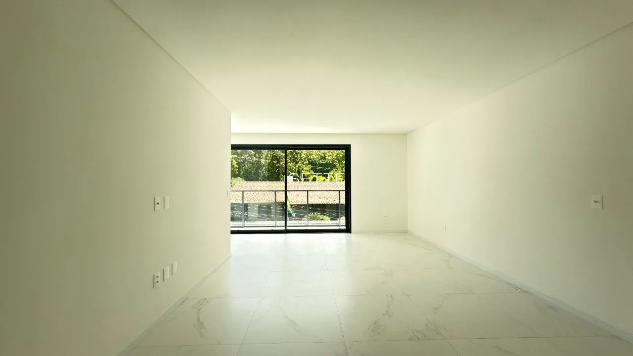 imb3m757Yy3c_576973adc3cac54