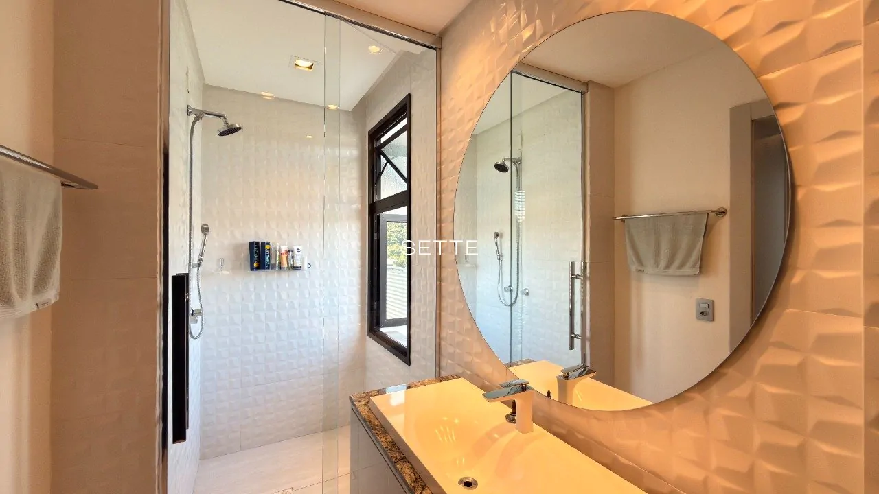 izQn4V78_7169c17fef79298