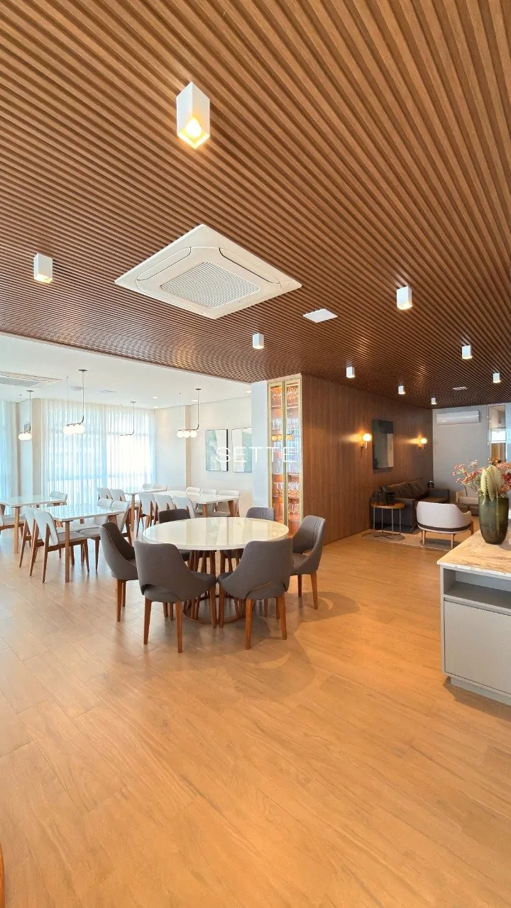 izX5i15tK1we73_60697a20debf0dc